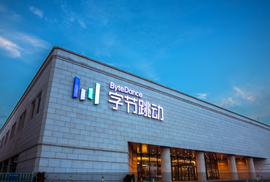 掌握应用文新闻报道范文写作技巧，提升职场表达专业性